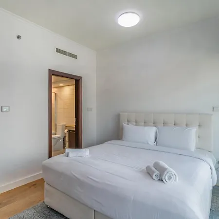 Chic 2Br Apartment, Prime Location Near Dubai Mall - Allsopp&Allsopp Екстер'єр фото