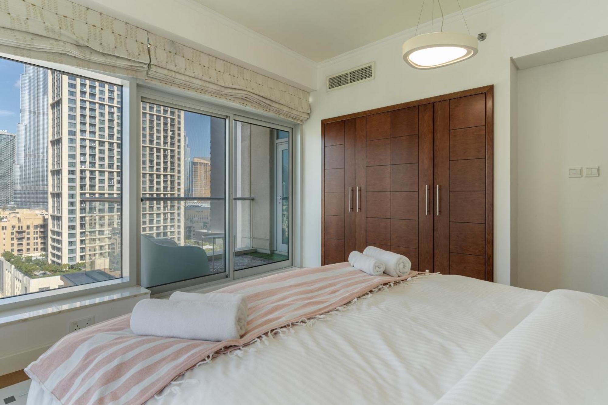 Chic 2br Apartment, Prime Location Near Mall - Allsopp&allsopp Апартаменти *